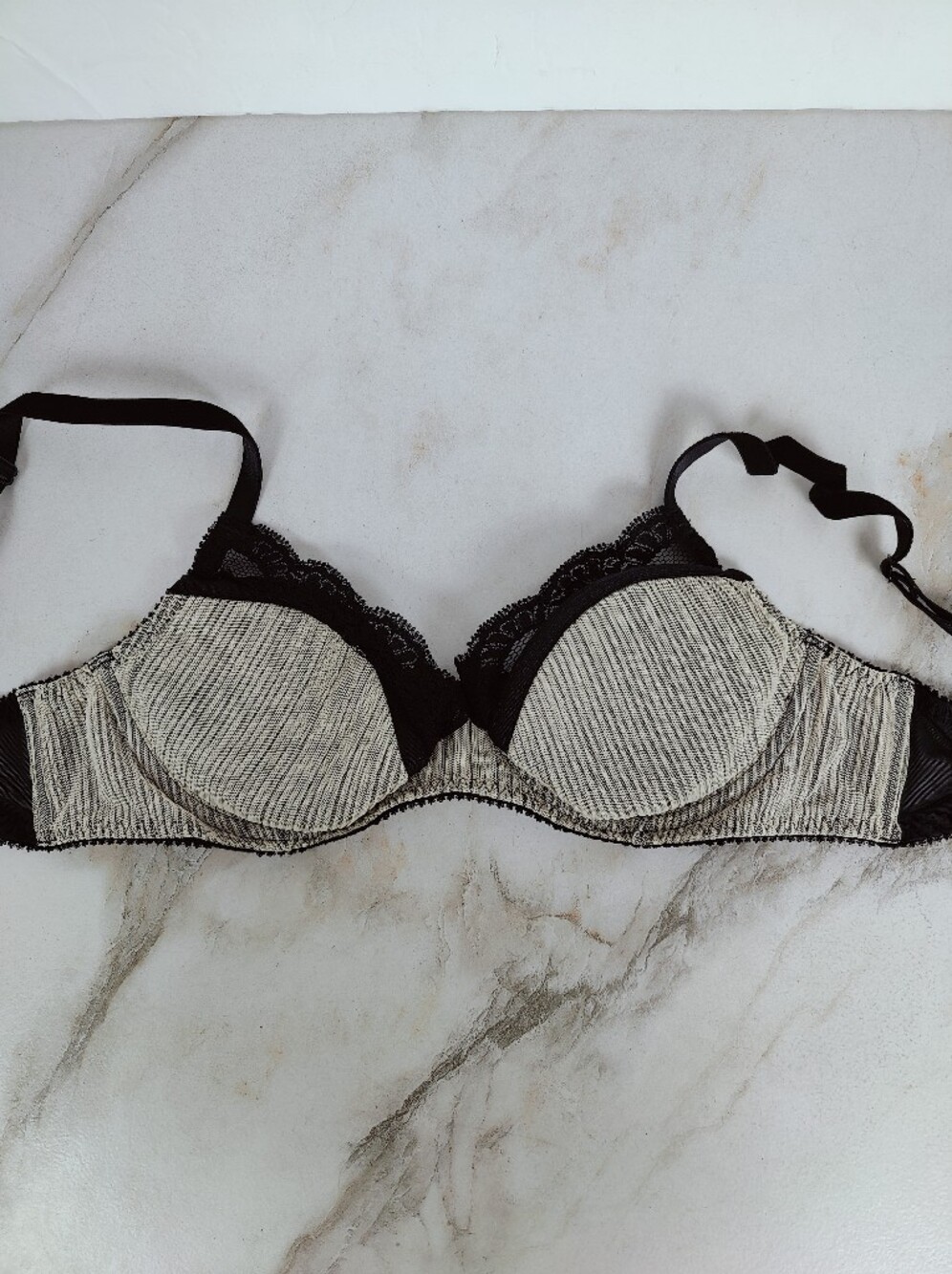 VTG Y2K Victoria's Secret Angels Green Pleated Lace Lightly Lined Demi Bra, 36C